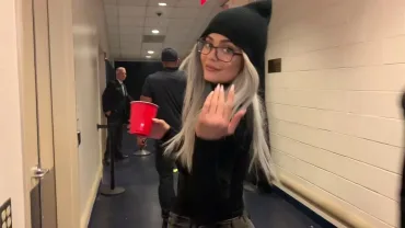 TOUR VLOG PART 2: RIDING A ROLLERCOASTER IN MADISON SQUARE GARDEN