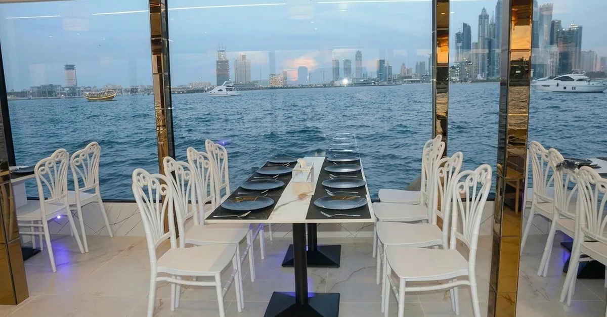 2-hour Luxury Yacht Cruise +dinner Buffet For One, Two Or Four People in Dubai | Dubai Travel Tours Dubai
