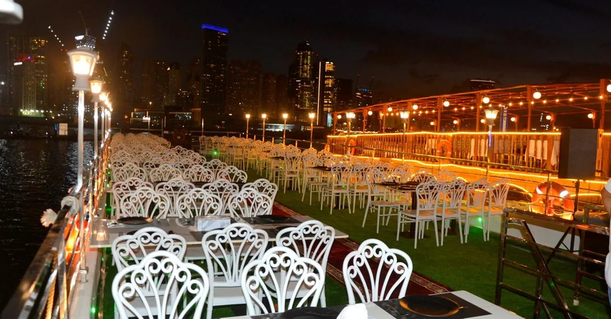 2-hr Vip Marina Dhow Cruise With Dinner For 1, 2, 4 Adult, Or 1 Child in Dubai | Dubai Travel Tours 4 Adult
