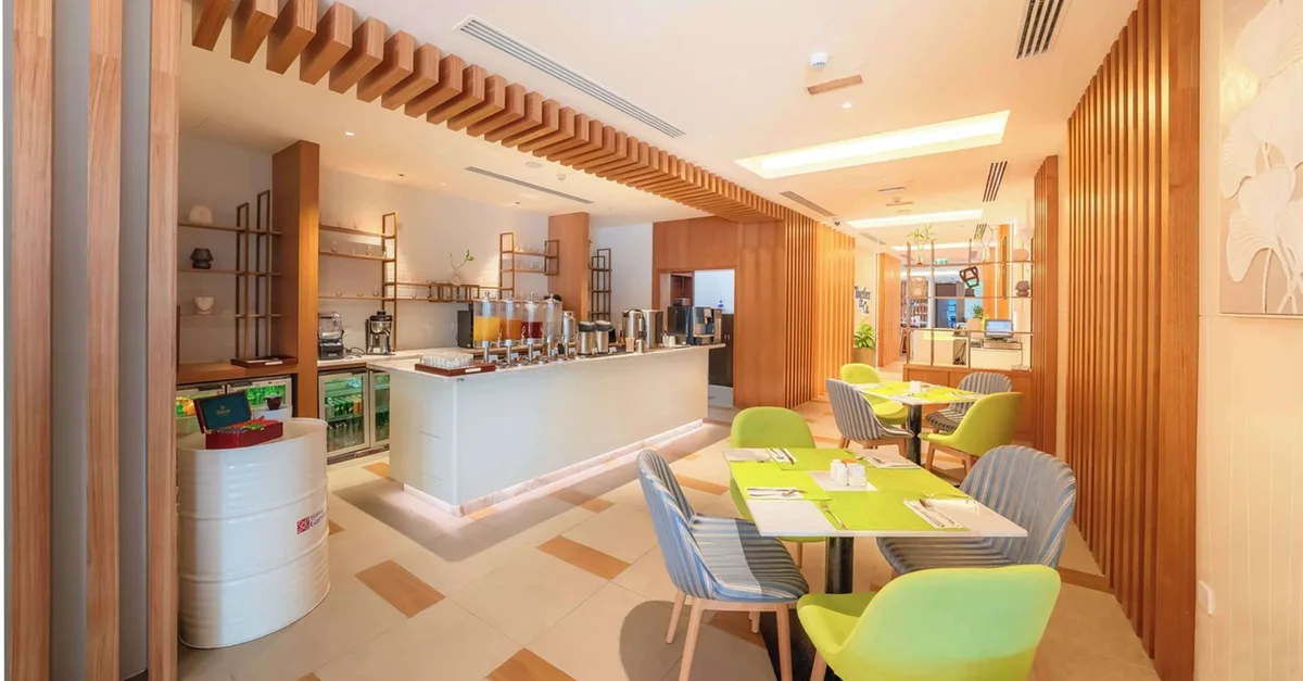 4* Breakfast Buffet With Pool Access; Child (aed 29), Adult (aed49) in Dubai | Dubai Travel Tours United Arab Emirates