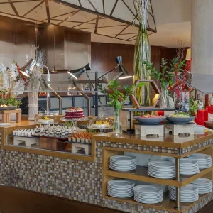 5* Daily Lunch Buffet With Beverages: Child (aed 39), Adult (aed 69) in Dubai | Dubai Travel Tours 5* Daily Lunch Buffet With Beverages: Child (aed 39)