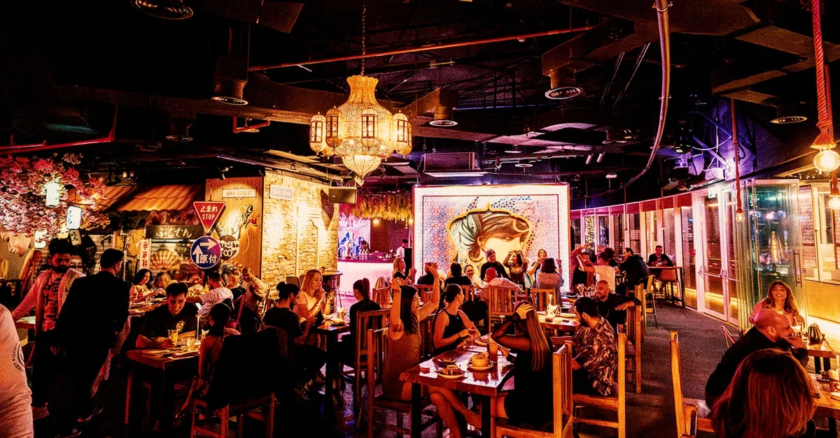 5* Monday Ladies Night Dinner And Beverages For 1, 2, Or 4 People in Dubai | Dubai Travel Tours 5* Monday Ladies Night Dinner And Beverages For 1