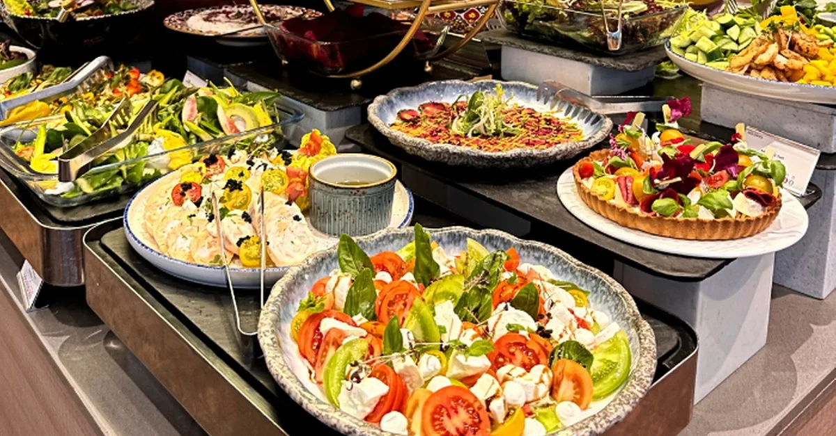 5* Theme Night Buffet W Soft Or House Beverages For 1, 2, Or 4 Adults in Dubai | Dubai Travel Tours Or 4 Adults at Theme nights @ 5* Movenpick Bur Dubai