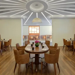 Aed 100 Toward Lunch Menu in Dubai | Dubai Travel Tours Aed 100 Toward Lunch Menu at Larder at 5* Radisson Blu Hotel