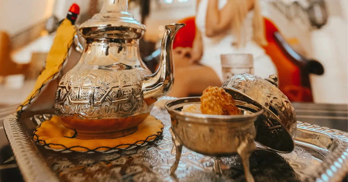 Afternoon Tea For Up To Four Adults At Rosé Lounge Bar At Bab Al Qasr in Abu Dhabi | Dubai Travel Tours Afternoon Tea For Up To Four Adults At Rosé Lounge Bar At Bab Al Qasr at Rosé Lounge Bar at Bab Al Qasr