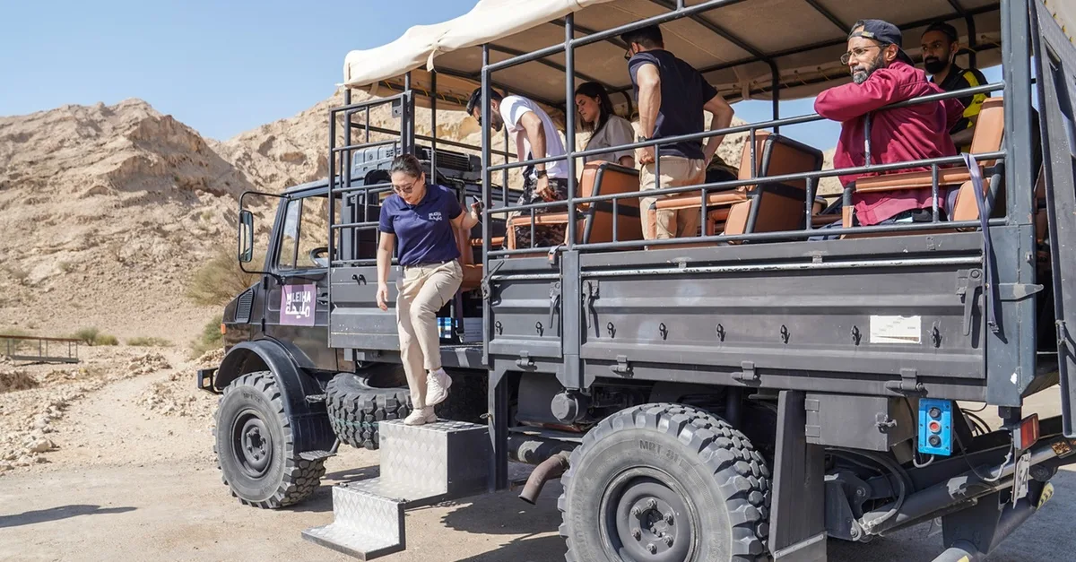 Archaeomog, Jebal Buhais, Archaeological Or Valley Of The Caves Tour in Dubai | Dubai Travel Tours Archaeological Or Valley Of The Caves Tour at Mleiha National Park