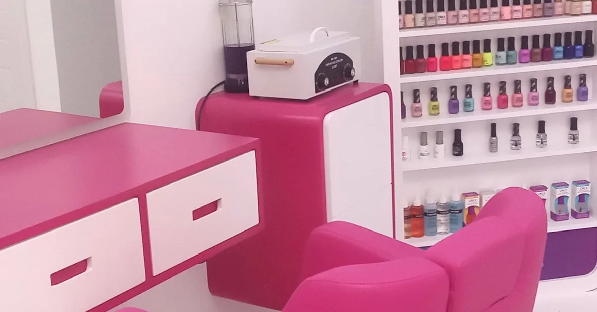 Choice Of Deep Cleansing, Brightening, Dr. Renaud, Or Casmara Facial in Dubai | Dubai Travel Tours Dr. Renaud