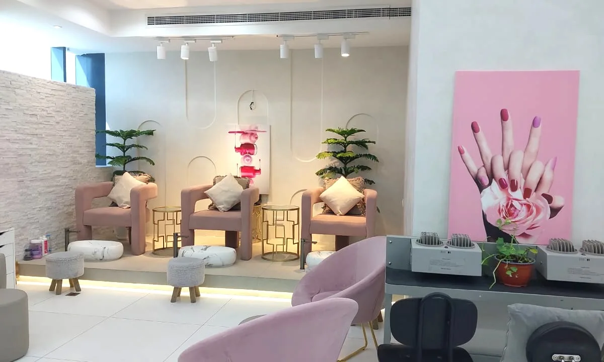 Classic Manicure & Pedicure W Normal Color,gelish Mani Or Pedi & More in Dubai | Dubai Travel Tours Classic Manicure & Pedicure W Normal Color