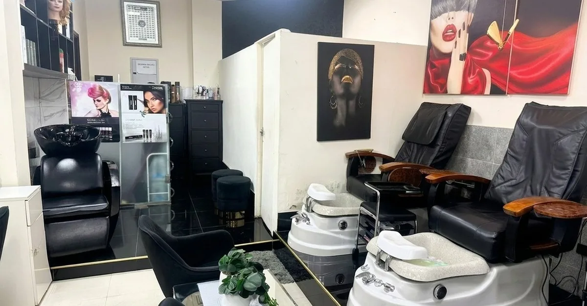 Classic Pedi, Gelish Mani, Gelish Pedi W 20m Hand Or Foot Spa & More in Sharjah & N. Emirates | Dubai… Gelish Pedi W 20m Hand Or Foot Spa & More at Black Rose Ladies Salon
