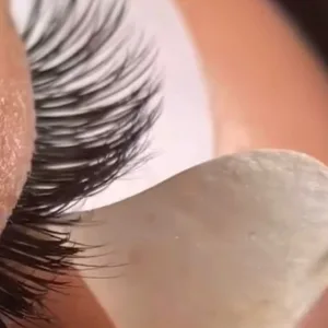 Enhance Natural Features With Professional Eyelash Extensions in Dubai | Dubai Travel Tours Enhance Natural Features With Professional Eyelash Extensions at Anjelika’s Beauty Salon