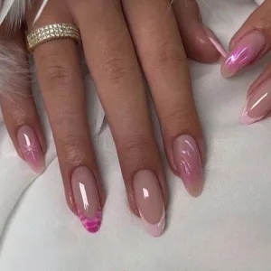 Enhance Their Natural Beauty Wi… in Abu Dhabi | Dubai Travel Tours Enhance Their Natural Beauty Wi… at La Reine Esthetique Ladies Beauty Center