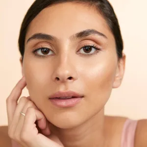 Enhance Your Look W Eyelash Extensions, Eyebrow Threading, Or Tinting in Dubai | Dubai Travel Tours Enhance Your Look W Eyelash Extensions