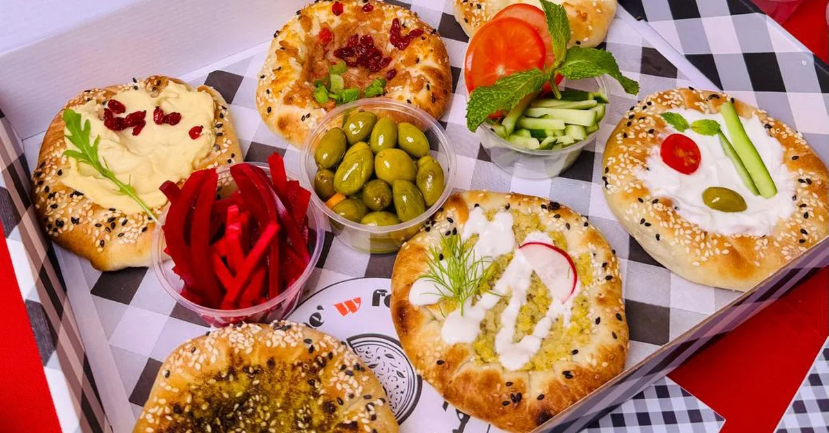 Enjoy & Savor Aed 100 , Aed 200 Or Aed 300 To Spend Towards The Menu in Dubai | Dubai Travel Tours Aed 200 Or Aed 300 To Spend Towards The Menu at Manoushe W Fokhara @Social Distrikt Fountain View