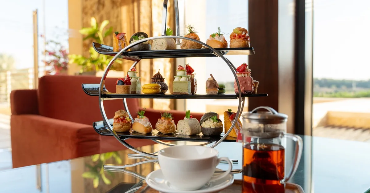 Experience Afternoon Tea Delight For 2, 4, Or 6 People @a 5-star Venue in Abu Dhabi | Dubai Travel Tours Or 6 People @a 5-star Venue at The Lounge At 5 Vogo Abu Dhabi Golf Resort And Spa