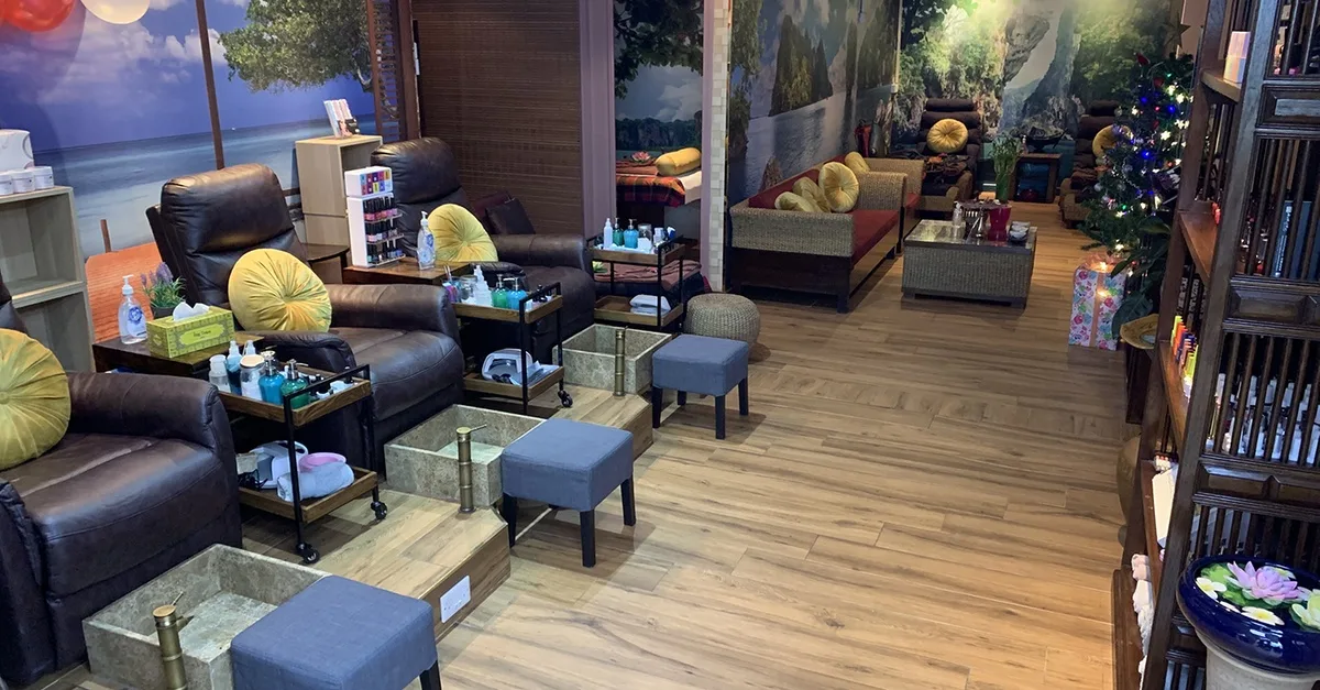 Full Set Of Classic Eyelash Extensions At Thailand Oasis Beauty Center in Abu Dhabi | Dubai Travel Tours Or Colour at Thailand Oasis Beauty Center