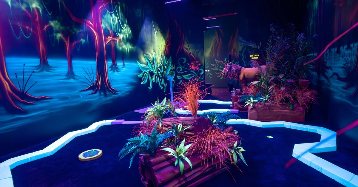 Glow Golf Experience At Mystic Golf By Tr88house @bluewaters Island in Dubai | Dubai Travel Tours United Arab Emirates