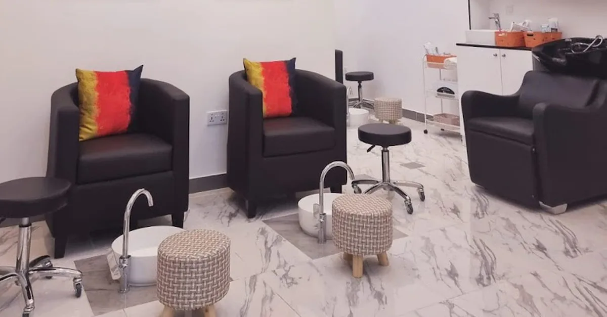 Hair Color, Highlights With Wash And Blow-dry At Ombre Salon – Arjan in Dubai | Dubai Travel Tours Highlights With Wash And Blow-dry At Ombre Salon - Arjan at Ombre Salon - Arjan