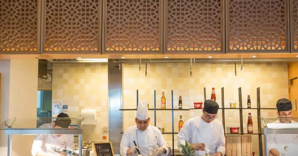 Lunch Dinner Buffet With Soft Beverages Up To Four Adults Or A Child in Abu Dhabi | Dubai Travel Tours Abu Dhabi
