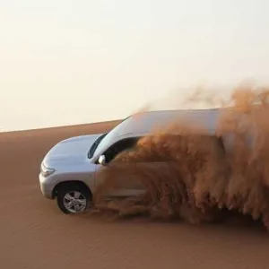 Off-roading Jeep in Dubai | Dubai Travel Tours Off-roading Jeep at Desert Journey Tourism LLC