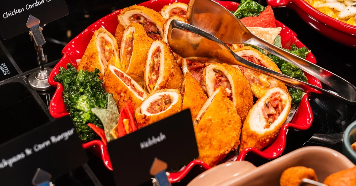 Premium Dinner Buffet With Soft Drinks in Abu Dhabi | Dubai Travel Tours Abu Dhabi