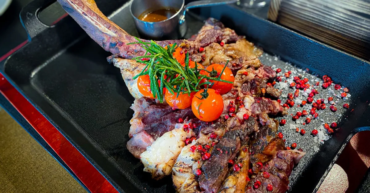 Saturday Brunch With Live-grilled Meats & Bottomless Beverages in Abu Dhabi | Dubai Travel Tours Abu Dhabi