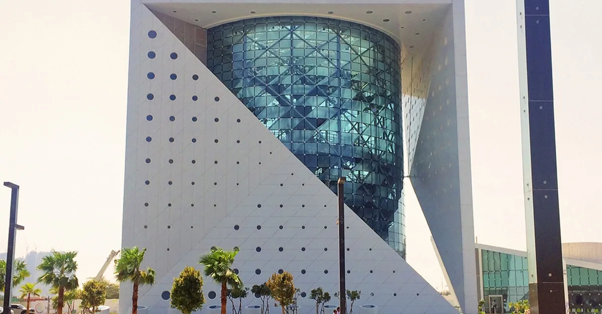 Skip The Line At The Green Planet Dubai: Tropical Rainforest Adventure in National Deal | Dubai Travel Tours United Arab Emirates