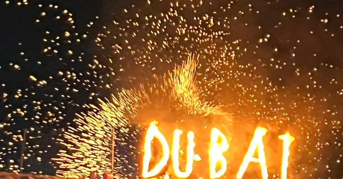 Vip Evening Desert Safari With Bbq Dinner At Golden Sand Tours Llc in Dubai | Dubai Travel Tours United Arab Emirates
