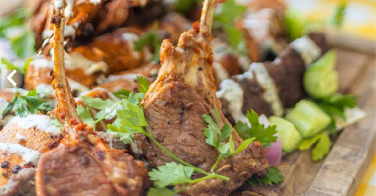 Weekend International Night Buffet For 1 Child Or 1, 2, 3 Or 4 Adult in Dubai | Dubai Travel Tours 3 Or 4 Adult at Gastro Kitchen at 4* Double Tree by Hilton Hotel Dubai Jumeirah Beach